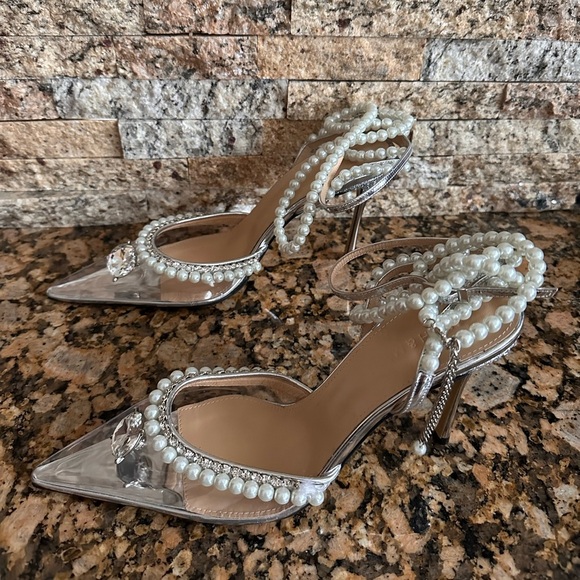 MACH & MACH Diamond of Elizabeth Imitation Pearl Pointed Toe Pumps - Picture 5 of 10